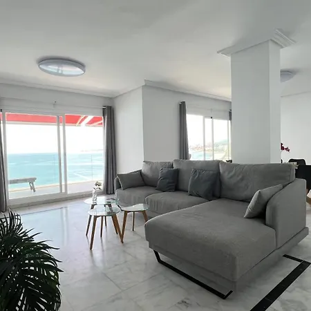 Keywise Beachhouse Oceanblue Duplex De Lujo En Primera Linea Con Vistas Espectaculares , Solarium Privado Y Piscina Appartement Benalmádena