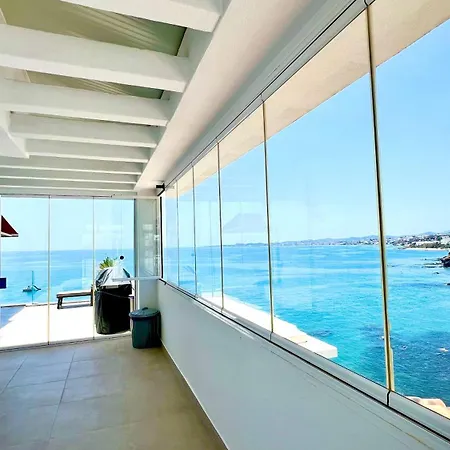 Appartement Keywise Beachhouse Oceanblue Duplex De Lujo En Primera Linea Con Vistas Espectaculares , Solarium Privado Y Piscina Benalmádena